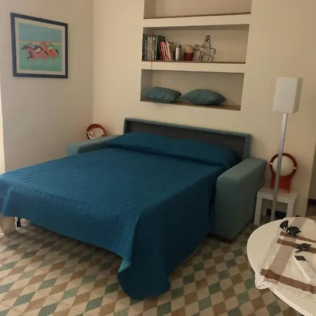 Il Fiore Blue Apartment *